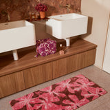 Leon Lilac Large Toiletry Bag