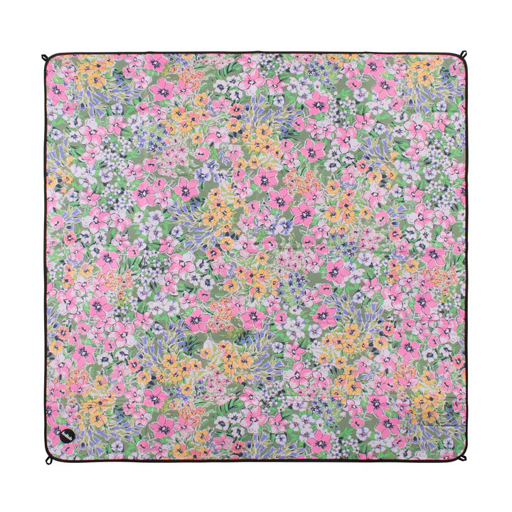 Medium Mat Petite Blooms