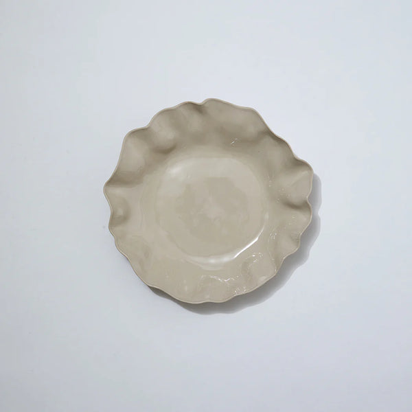 Ruffle Round Platter Chalk White | XL