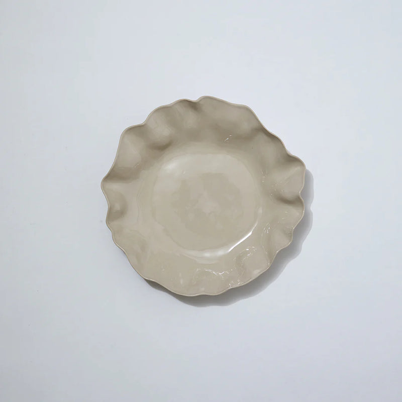 Ruffle Round Platter Chalk White | XL