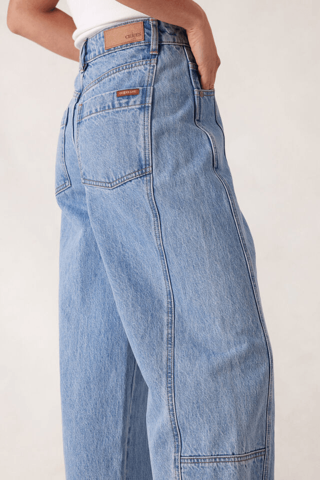 DARTED BARREL JEAN | VINTAGE BLUE