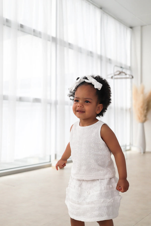 BOWS | LAUREL